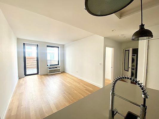 1st image of 409 Eastern Pkwy #2033