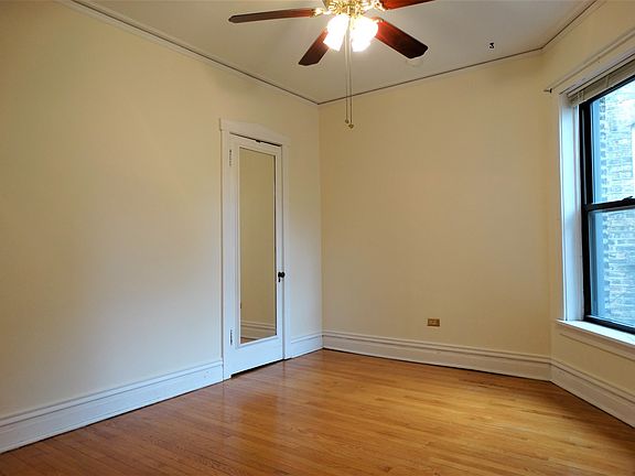 5th image of 6422 N Wayne Ave #2