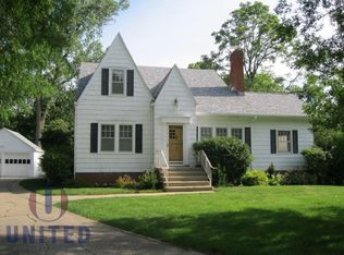 4518 Manor Cir, Sioux City, IA 51104