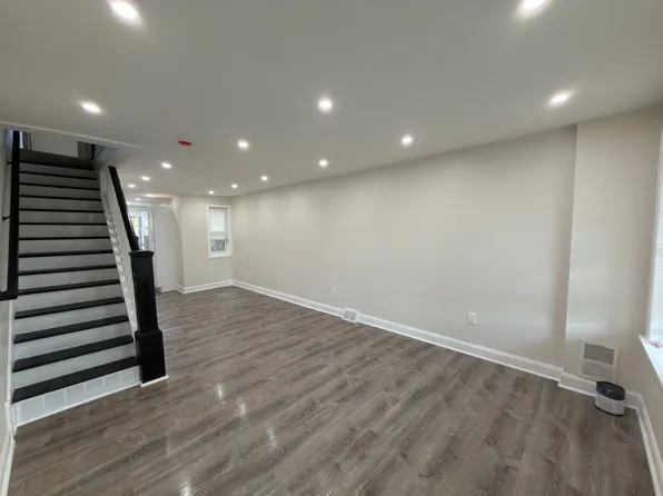 45 Boyd St, Camden, NJ 08105