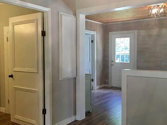 3rd image of 703 W Neely Ave