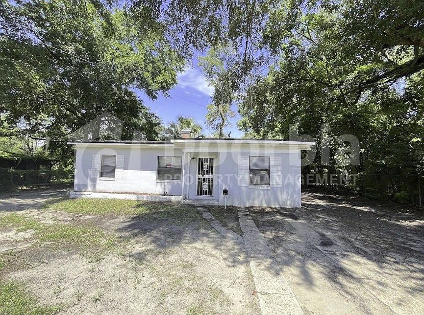 1st image of 1515 Palmdale St