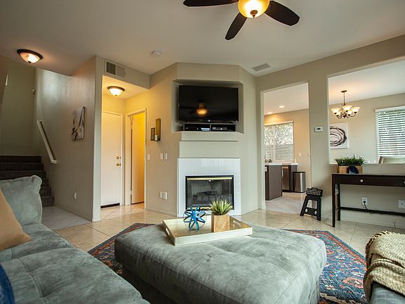 4th image of 552 Summerholly Dr