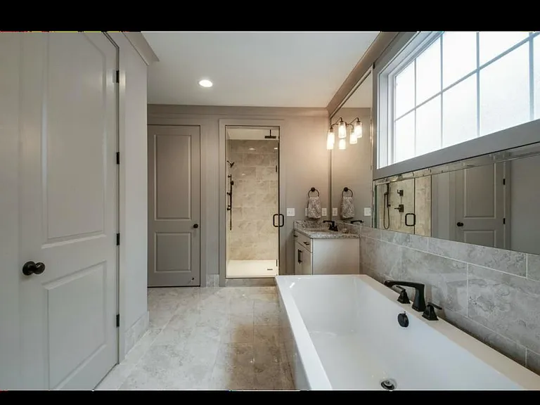 5609 Pennsylvania Ave — Photo 17