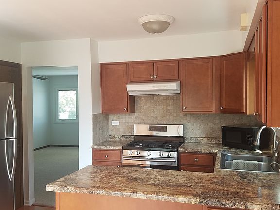2nd image of 1009 E Ardyce Ln #B
