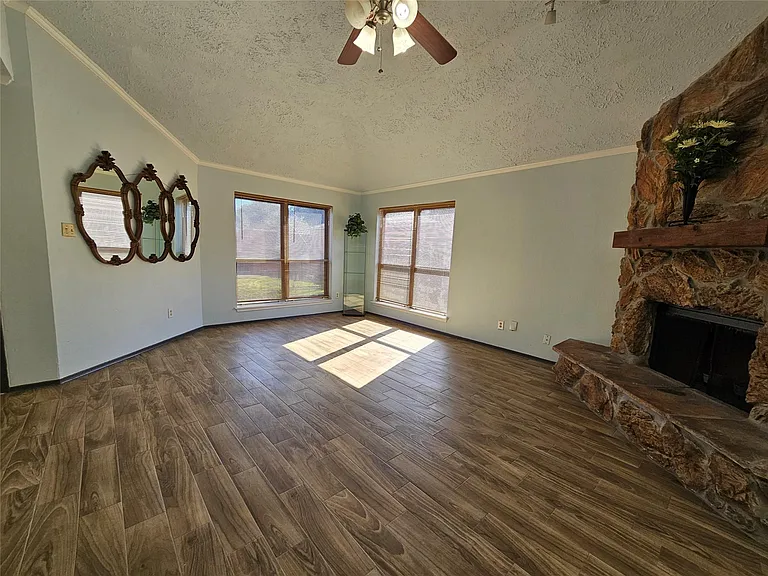 8319 Wind Veil Dr — Photo 12