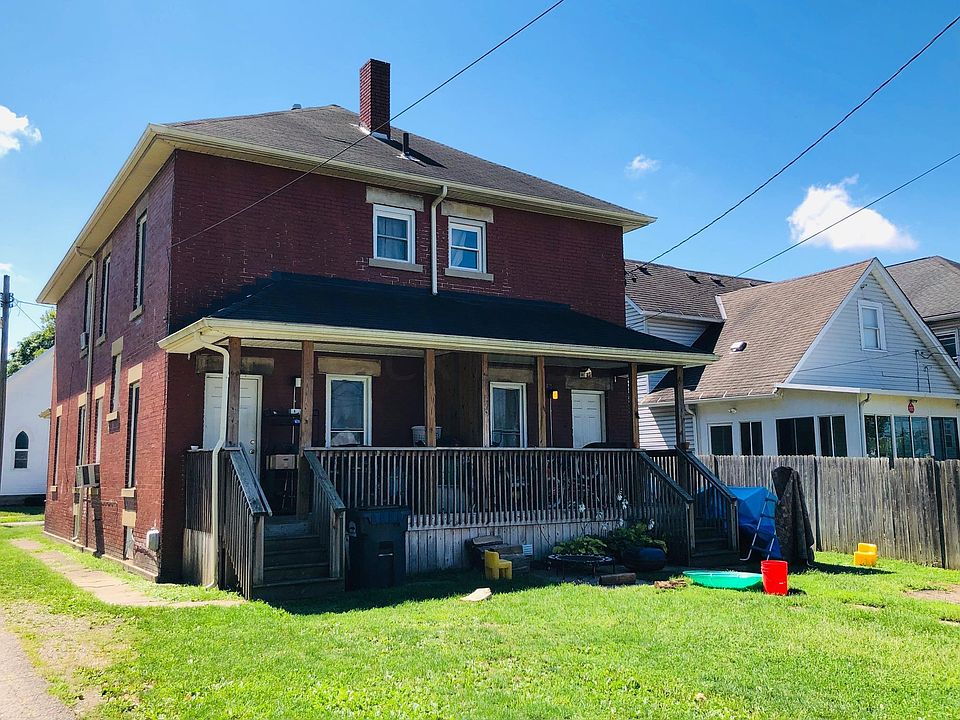 2nd image of 122 Western Ave
