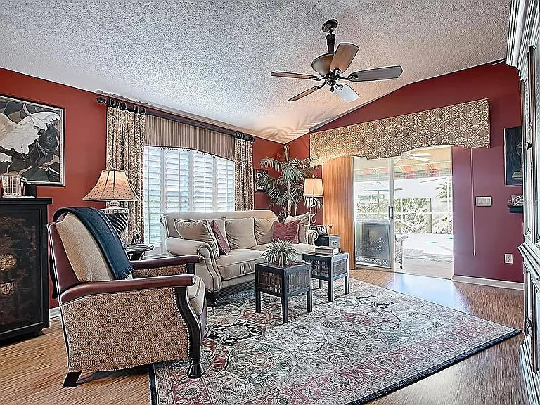 1083 Summerton St #1083 — Photo 5
