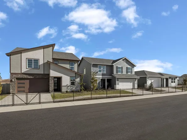 Homes Available Soon, Traditions at Reflections Edge