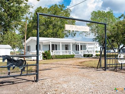 190 Hood Rd, Inez, TX, 77968