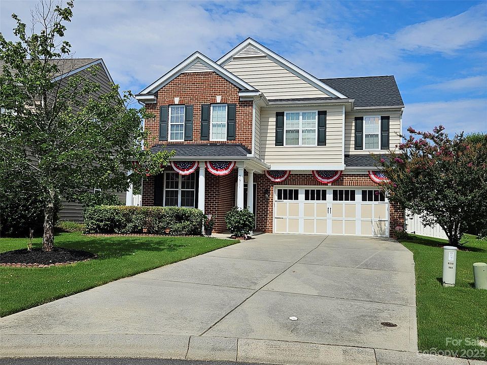 2nd image of 5611 Lago Vista Ct
