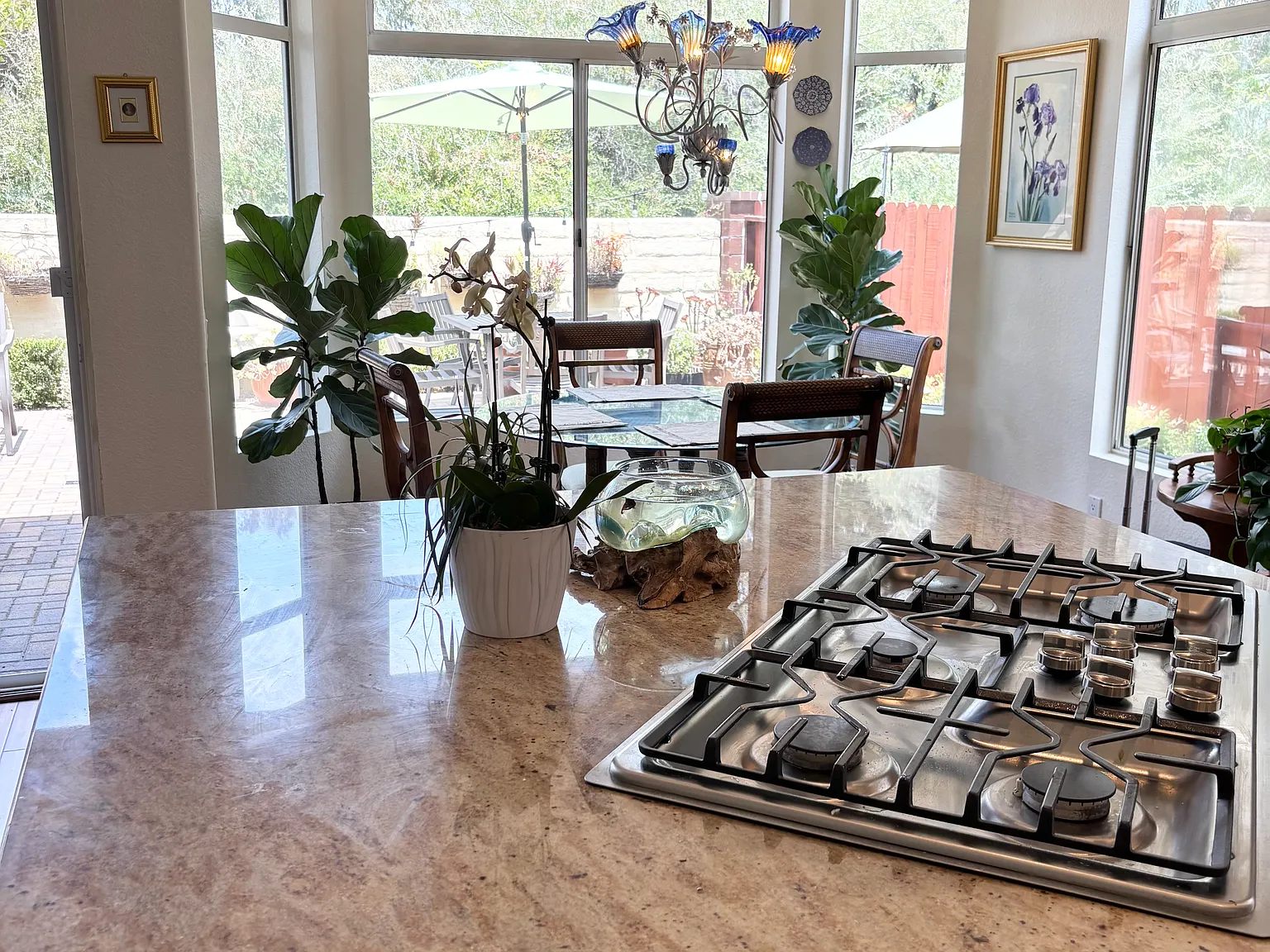 3 bed, 2.5 bath, 2210 sqft, $5,995 — Photo 4