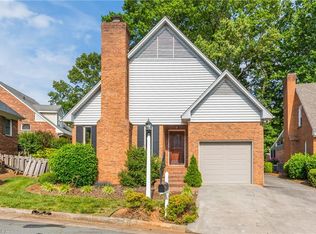 825 Chancy Ln, Winston Salem, NC 27104