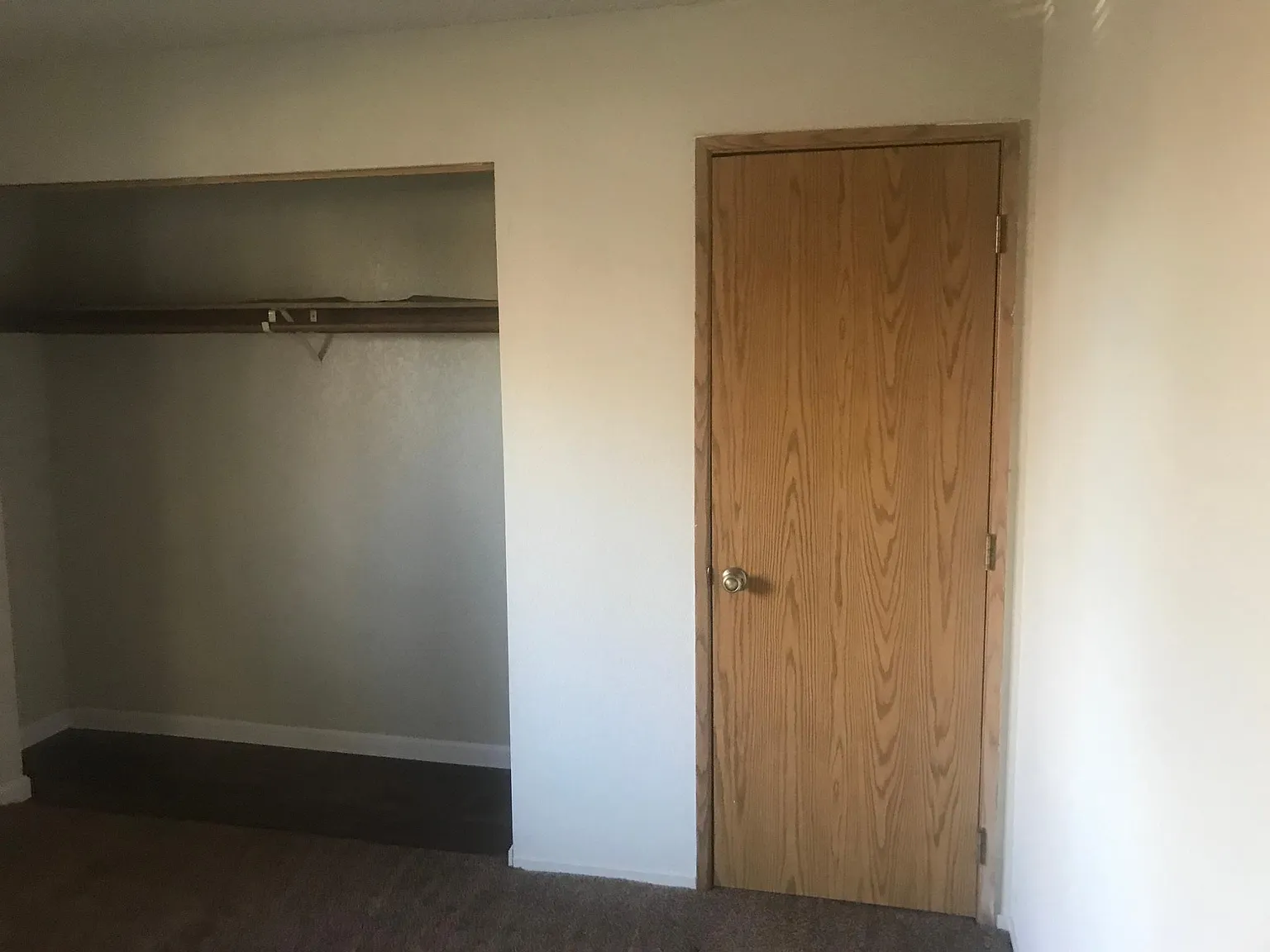3032 Catalpa Court — Photo 2