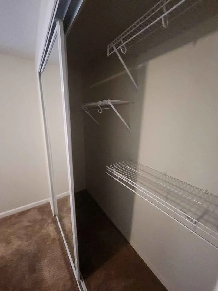 1 bed, 750 sqft, $975 — Photo 4