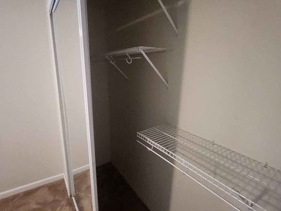 4th image of 3063 Ellesmere Dr