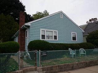 31 Hallet Davis St, Dorchester, MA 02124