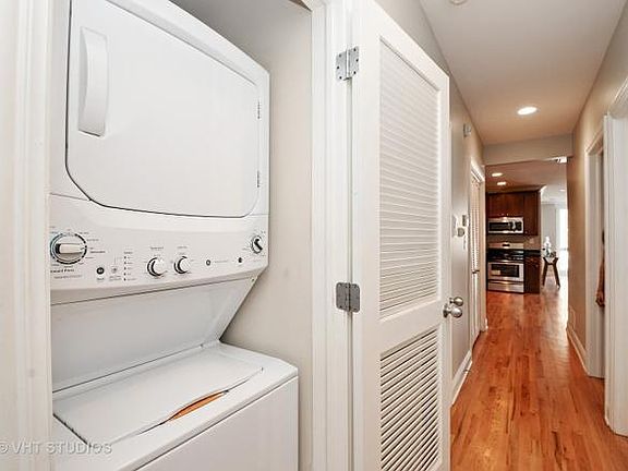 3rd image of 525 E Bowen Ave APT 2