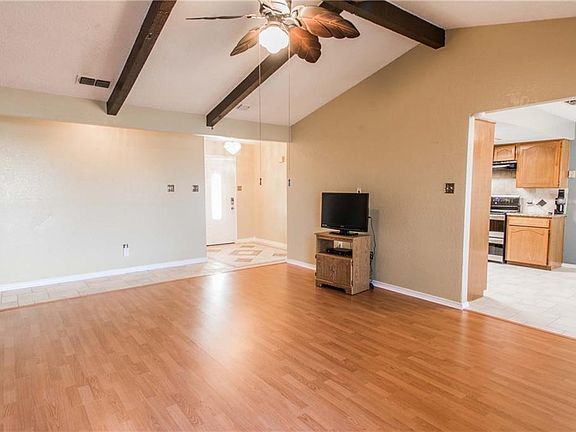 2nd image of 2613 Ozark Dr