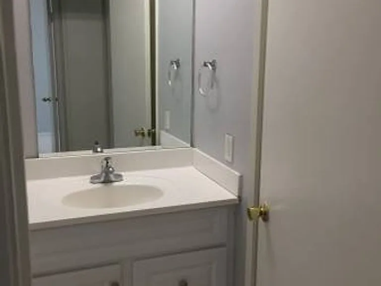 5644 Yolanda Ave #4 — Photo 19