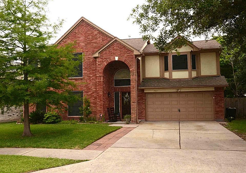 1st image of 7411 Oak Walk Dr