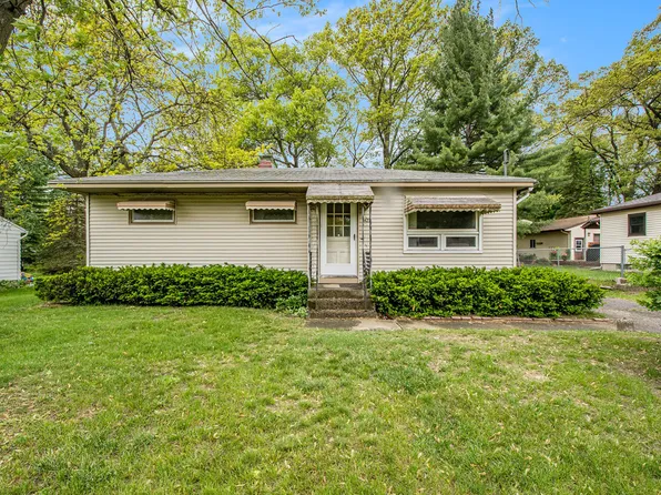 1421 Brookmark St SE, Kentwood, MI 49508