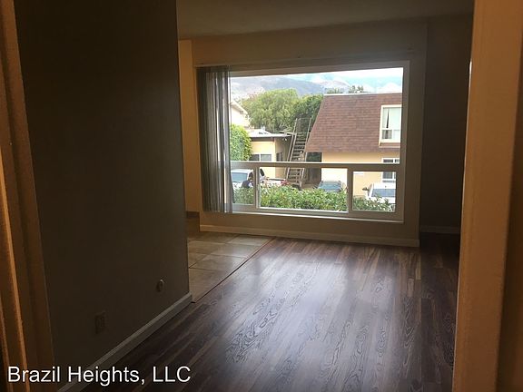 3rd image of 572 E Foothill Blvd APT 4