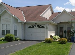 2141 Newbury Ln, Delavan, WI 53115