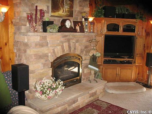 5th image of 42224 Cedar Ln