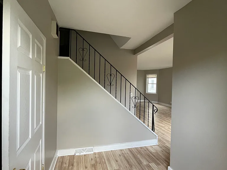 2284 Main St #1 — Photo 8