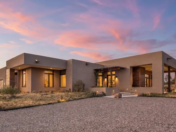 9 Black Mesa, Santa Fe, NM 87506