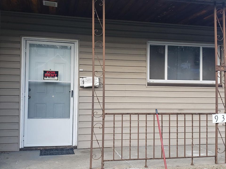 Private front porch