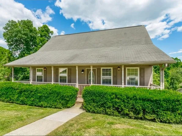 9729 Autumn View Cir, Soddy Daisy, TN 37379
