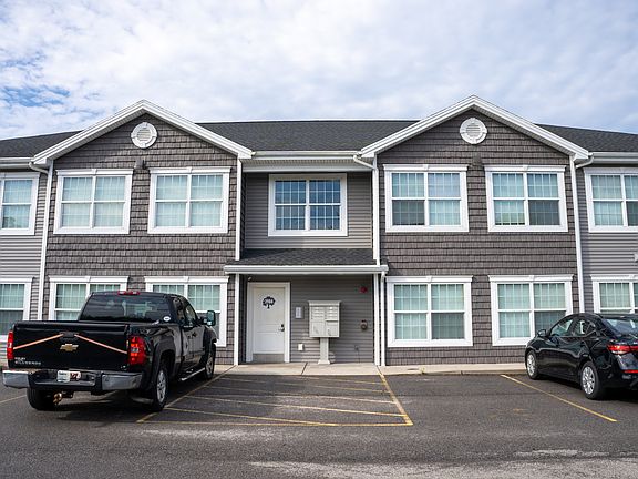 2nd image of 2992 Grand Island Blvd #0