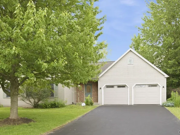 8413 Sugar Pine Cir, Liverpool, NY 13090
