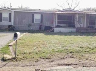 106 Gray St, Nocona, TX 76255