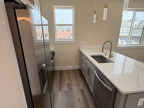 4th image of 1016 Rhode Island Ave NE #6
