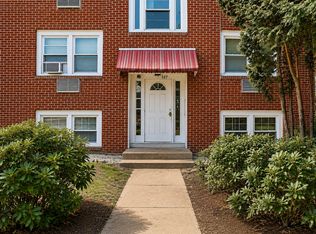 127 Trenton St APT 3, Pawtucket, RI 02860
