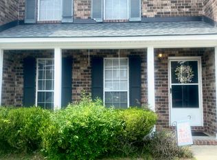 104 Sandlewood Dr, Summerville, SC 29483
