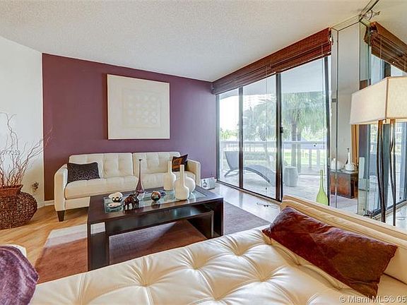 3rd image of 3610 Yacht Club Dr 404 #404