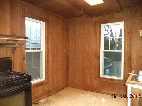 2nd image of 2329 Grant Ave