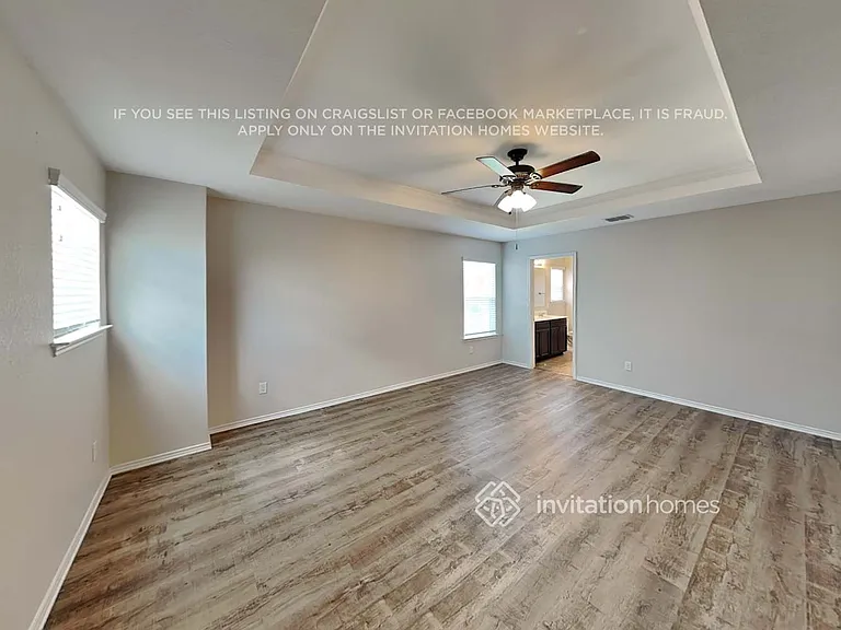 1607 Crown Daisy — Photo 15