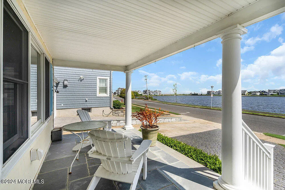 3 bed, 1830 sqft, $7,500 — Photo 3