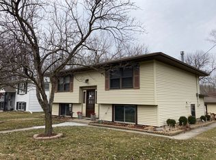 207 James Ave, Mankato, MN 56001
