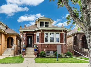 5918 W Eddy St, Chicago, IL 60634