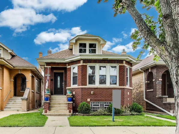 5918 W Eddy St, Chicago, IL 60634