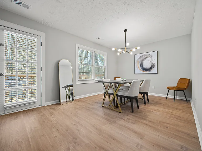 2031 Jockey Ct — Photo 5
