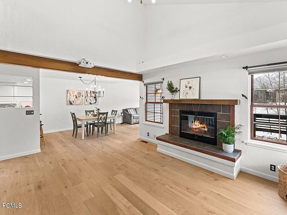 3rd image of 3014 Fawn Dr