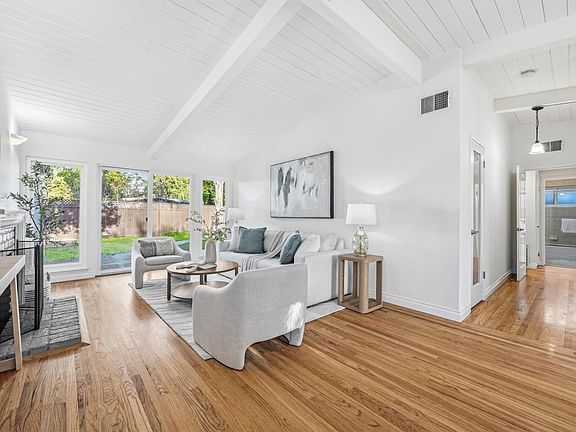 4th image of 348 Nita Ave