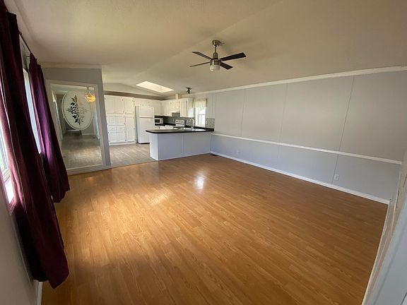 4th image of 7414 Forest Lawn St #47